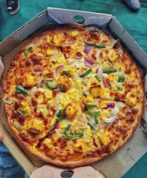 Veg Deluxe ( Onion, Capsicum, Panner, With Black olive)